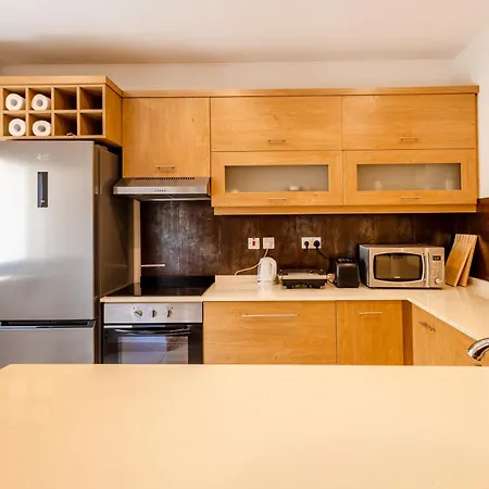 בית אירוח Modern&quiet Twin With Shared Bathroom